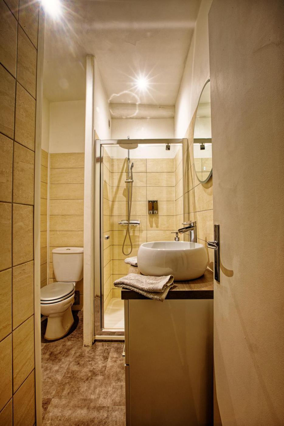 La Casita - Studio Confort Avec Parking Prive - Lit Douillet - Centre Uzes, Pont Du Gard Dış mekan fotoğraf