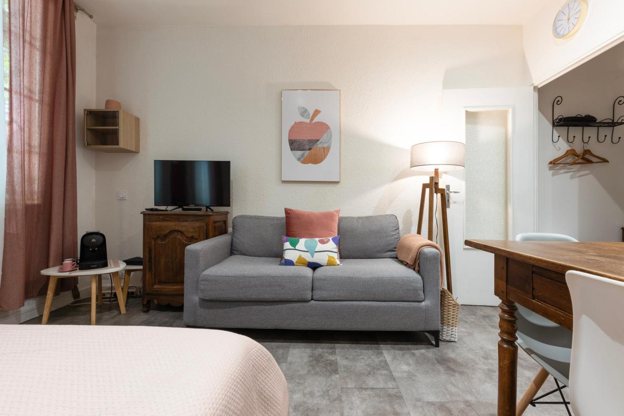 La Casita - Studio Confort Avec Parking Prive - Lit Douillet - Centre Uzes, Pont Du Gard Dış mekan fotoğraf