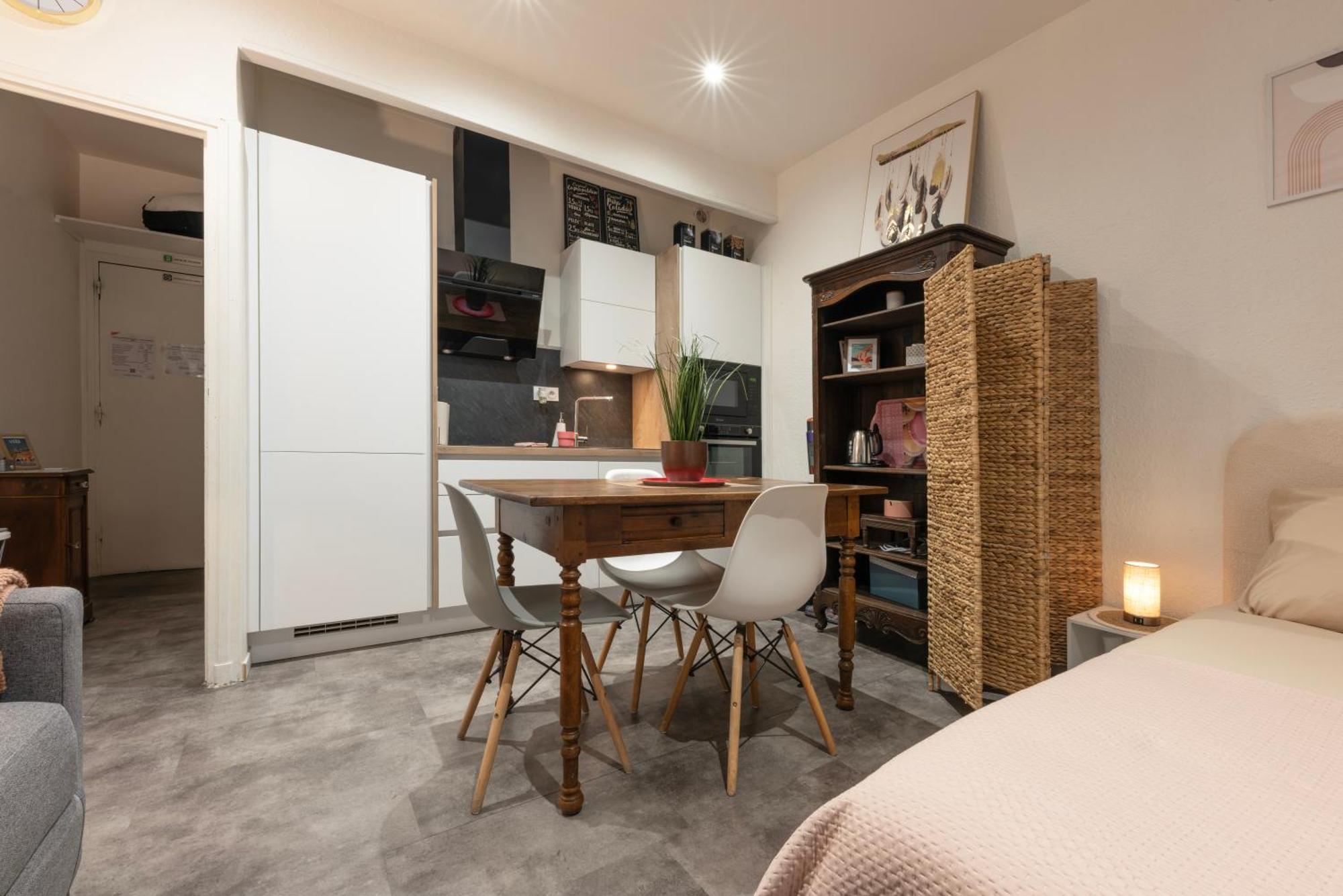 La Casita - Studio Confort Avec Parking Prive - Lit Douillet - Centre Uzes, Pont Du Gard Dış mekan fotoğraf